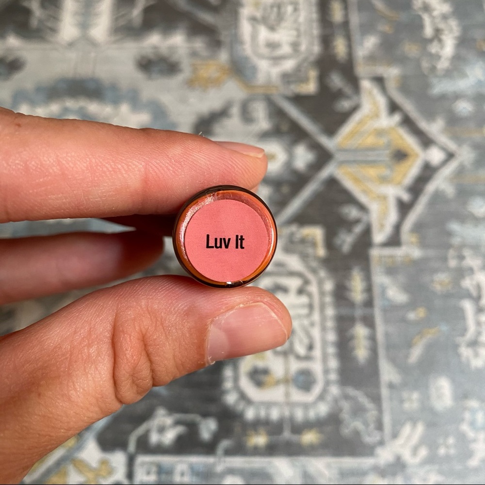 🌻Luv it LipSense by SeneGence Liquid Lipstick